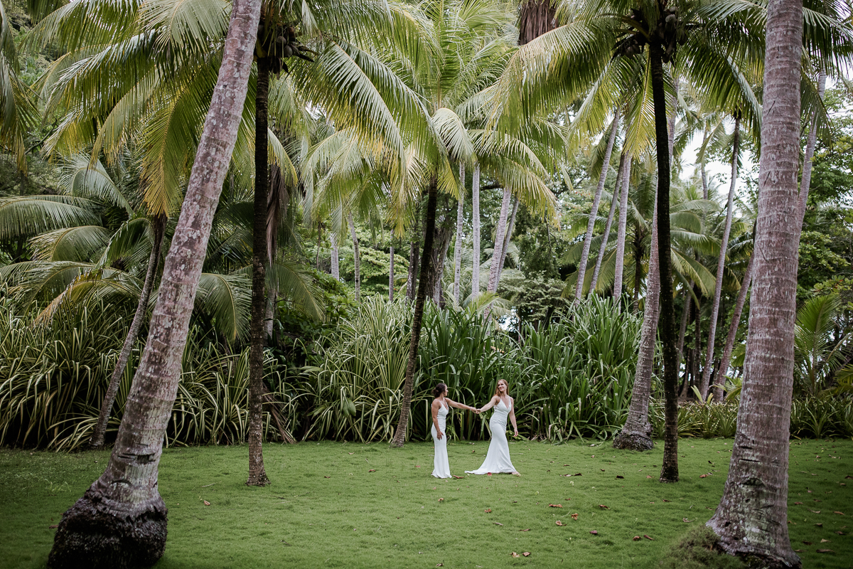 costa rica elopement photographer