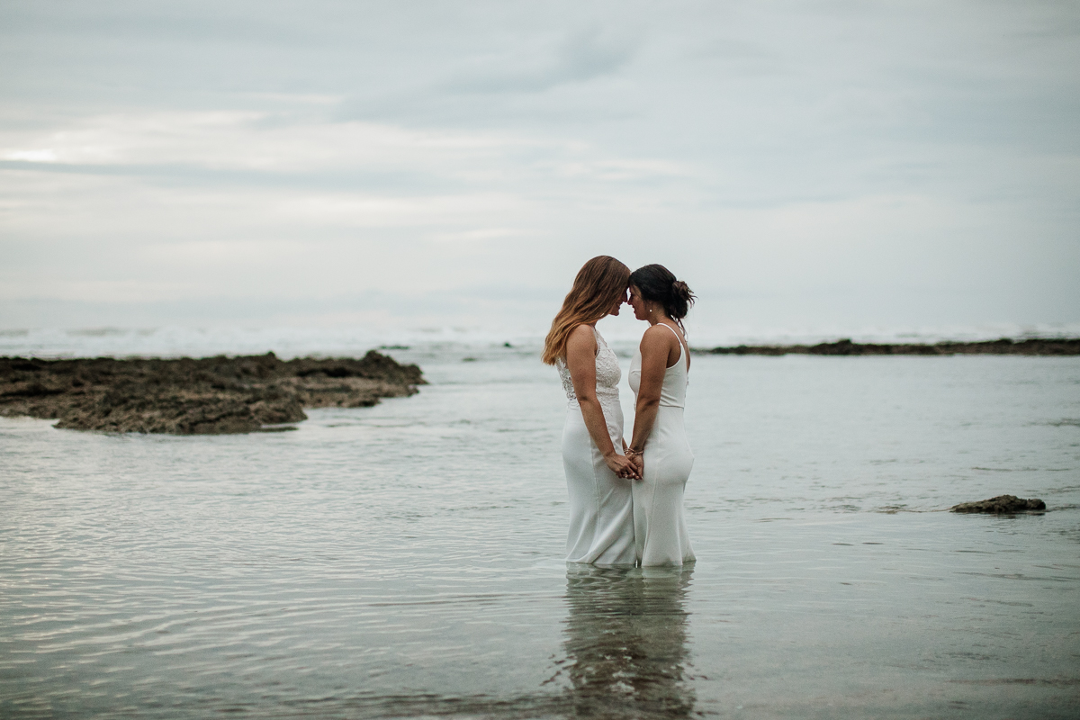 costa rica elopement photographer